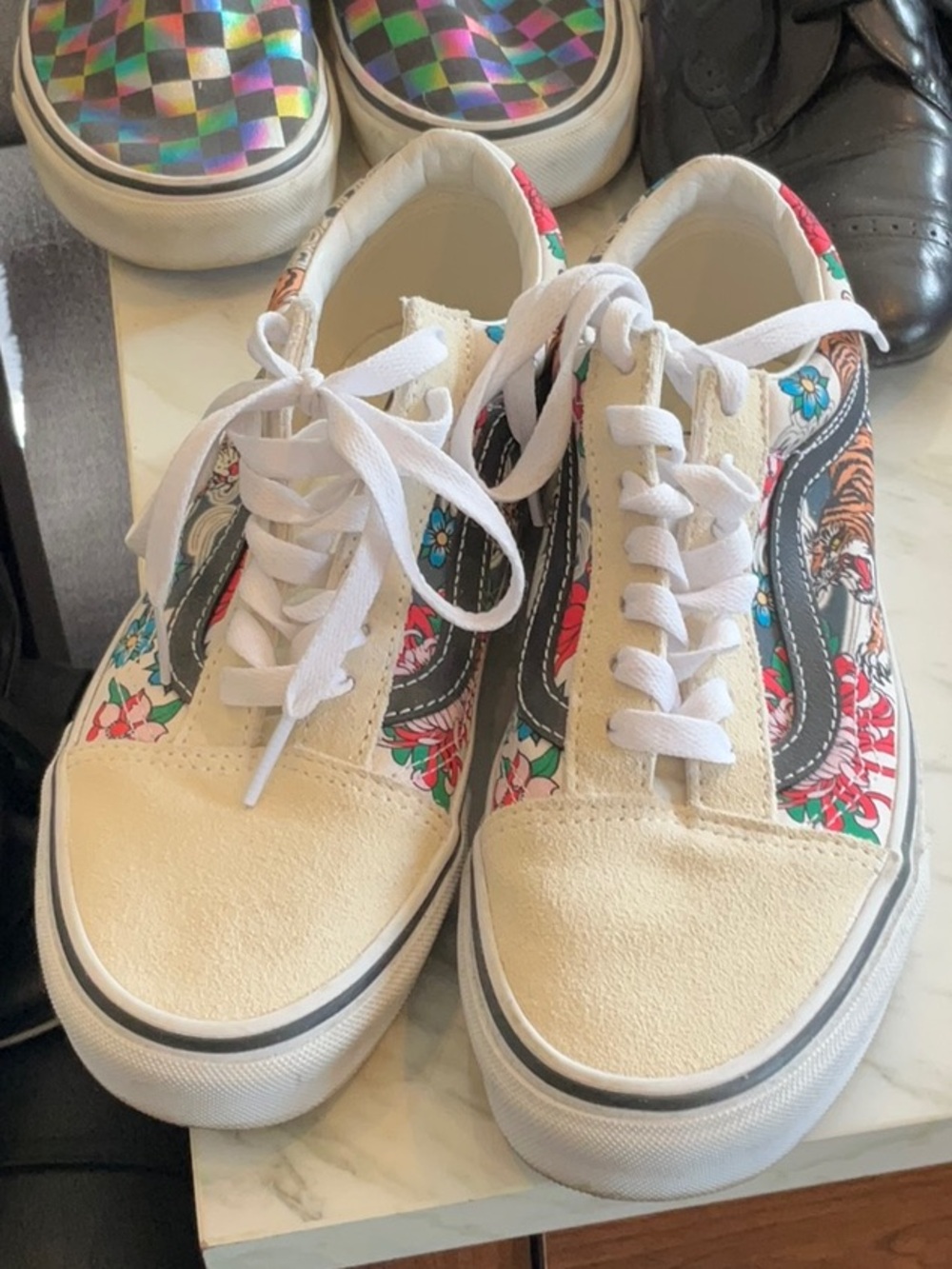 tiger vans